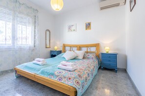 3 bedrooms, iron/ironing board - Apartment in Empuriabrava Near Sandy Beach (Castello d'Empuries)