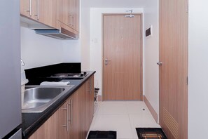 Apartamento, 1 habitación, balcón, vistas a la piscina | Interior