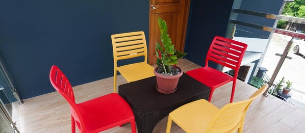 Værelse - 1 soveværelse - terrasse - udsigt til have | Terrasse/gårdhave