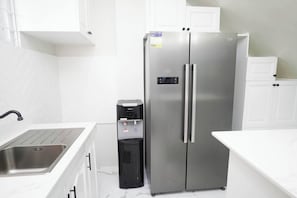 Private kitchen - Luxurious Place 2BR Entire House With Wifi Near SM Lucena (Lucena)