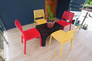 Zimmer, 2 Schlafzimmer, Terrasse, Gartenblick | Terrasse/Patio
