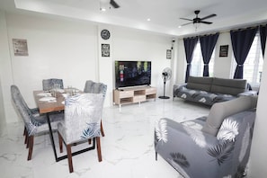 Living room - Luxurious Place 2BR Entire House With Wifi Near SM Lucena (Lucena)