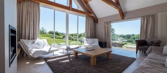 Dundarragh Lodge, Stunning North Coast Villa With River Views & Hot Tub For 20+