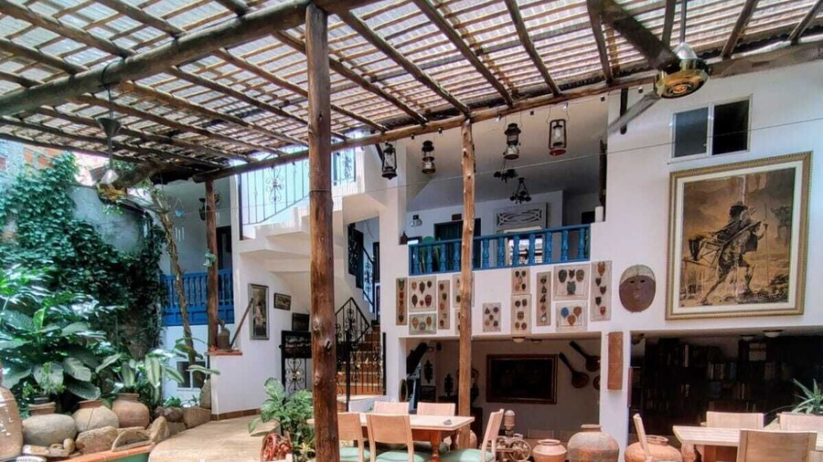 CASA SILVA HOTEL-CAFE