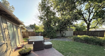 Reset, Relax, and enjoy Stockton! Located Near The University of Pacific!