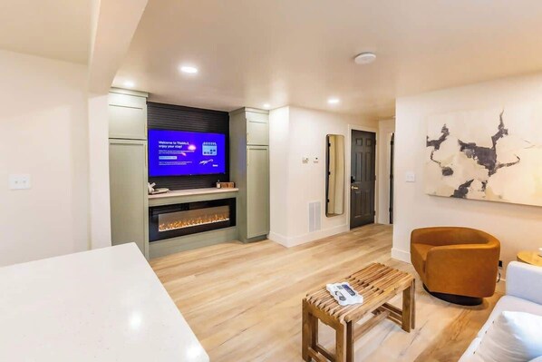 Smart TV, offices