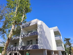 Departamento, 1 habitación, balcón, vista al jardín | Exterior