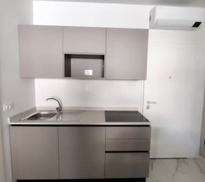 Departamento, 1 habitación, balcón, vista al jardín | Interior