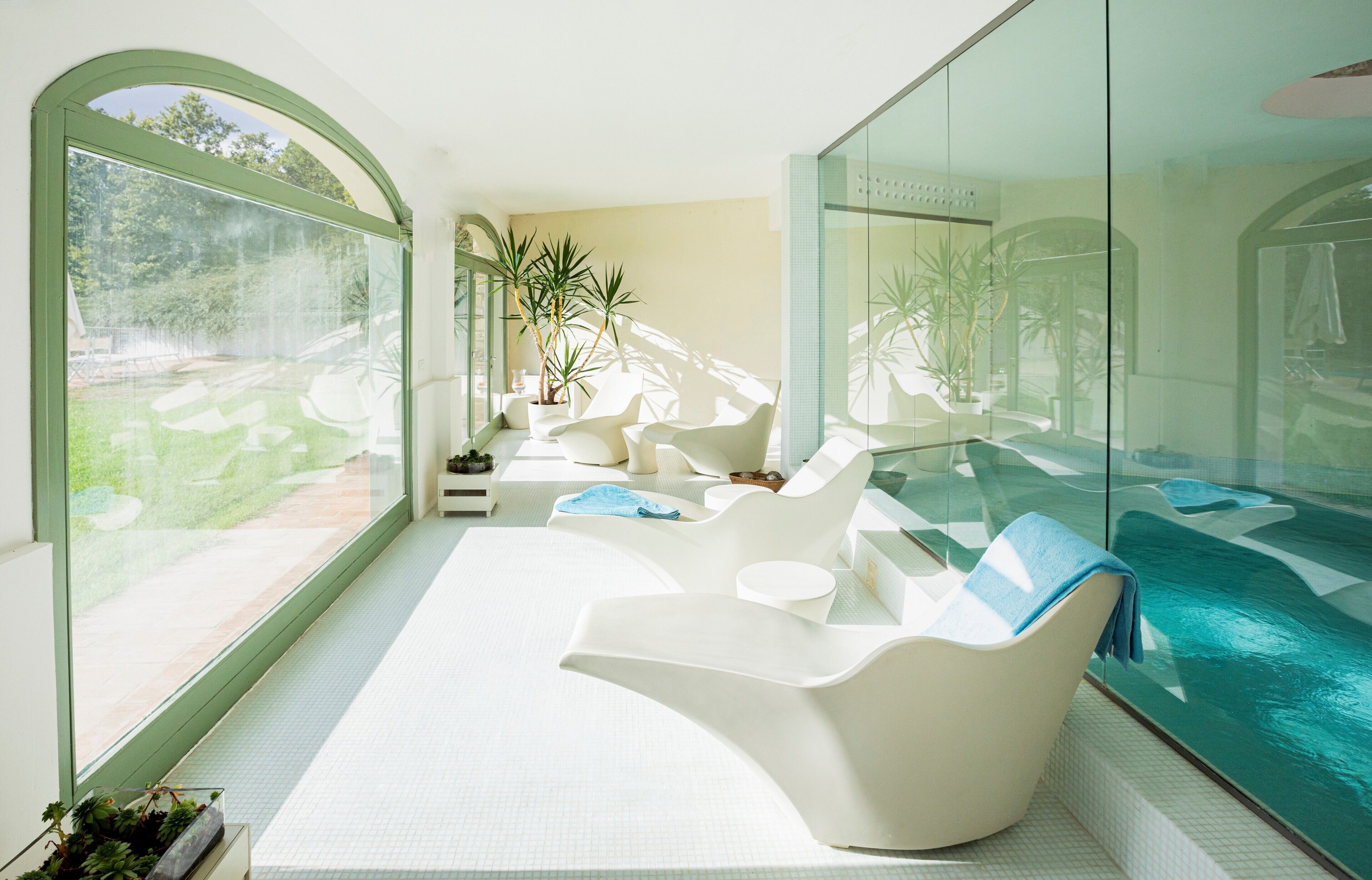 Innenpool, Außenpool