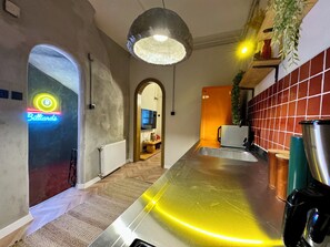 Deluxe Villa | Private kitchen | Highchair