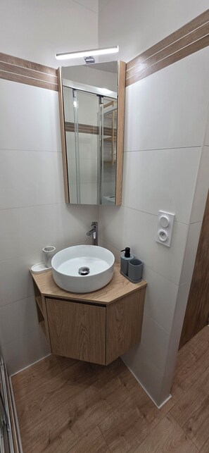 Handtücher, Toilettenpapier