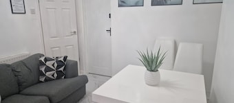 Desto mansion Lodge in Liverpool