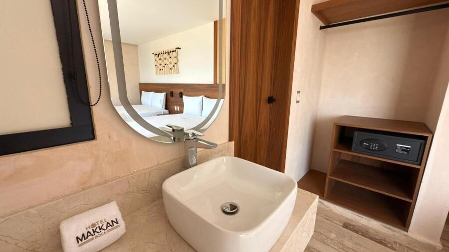 Hotel Makkan Boca