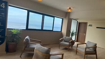 Smart TV de 50 pulgadas con canales digitales y Netflix