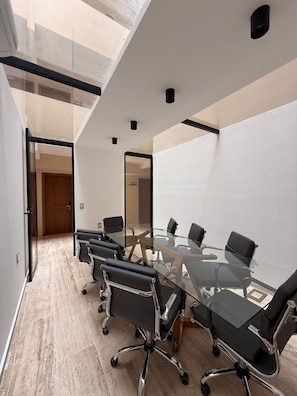 Meeting facility