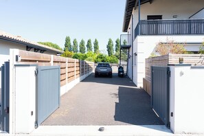 Enceinte de lâhĂ©bergement