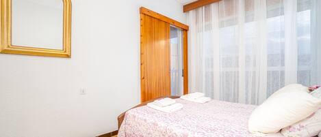 2 bedrooms, iron/ironing board