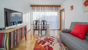Unclassified image, 5 of 37, button - Apartment in Roses Near Sandy Beach (Roses)