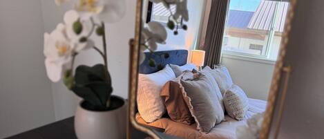 2 sovrum, strykjärn/strykbräda, wi-fi och sängkläder