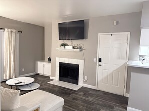 Smart-tv en een open haard