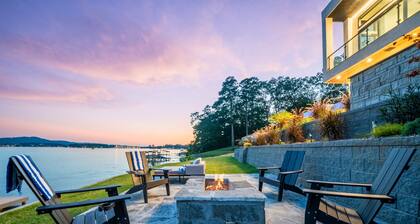 Lakefront Retreat w/Heated Pool & Private Dock