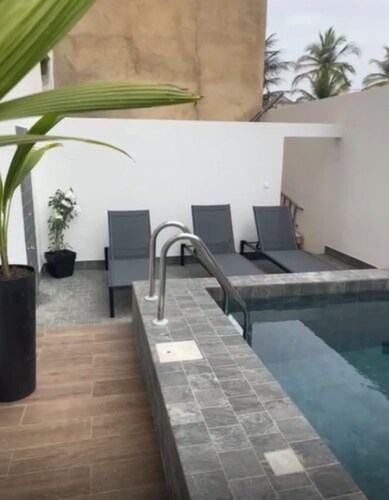 Cozy apartment in Almadies