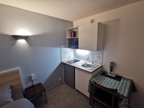 Comfort Studio, Courtyard View | Kalis bunyi, Wi-fi percuma 