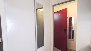 Studio Comfort, pemandangan halaman | Area keluarga