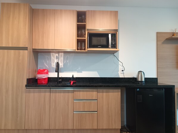 Microwave, stovetop