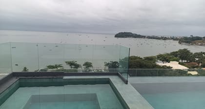Loft frente mar próximo do Beto Carrero
