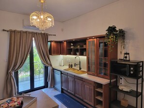 Microwave, oven, stovetop, dishwasher - "The Aegean Escape & Free Mountain Bikes – Explore Marathon!" (Nea Makri)