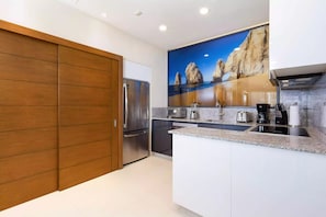 Microwave, stovetop, dishwasher
