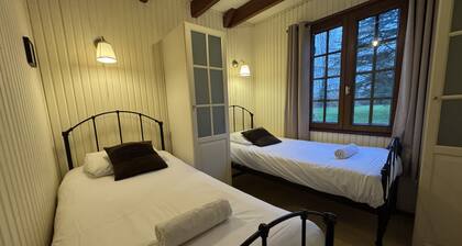 Chalet in Aubigne-racan With Pool & Garden