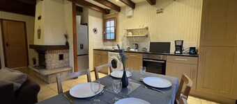 奧比涅拉坎帶泳池和花園的小木屋