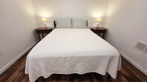 3 bedrooms, free WiFi, bed sheets