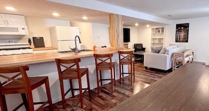 3 Bedroom Retreat Next to Nubs Nob Ski Hill in Harbor Springs - Sleeps 8.