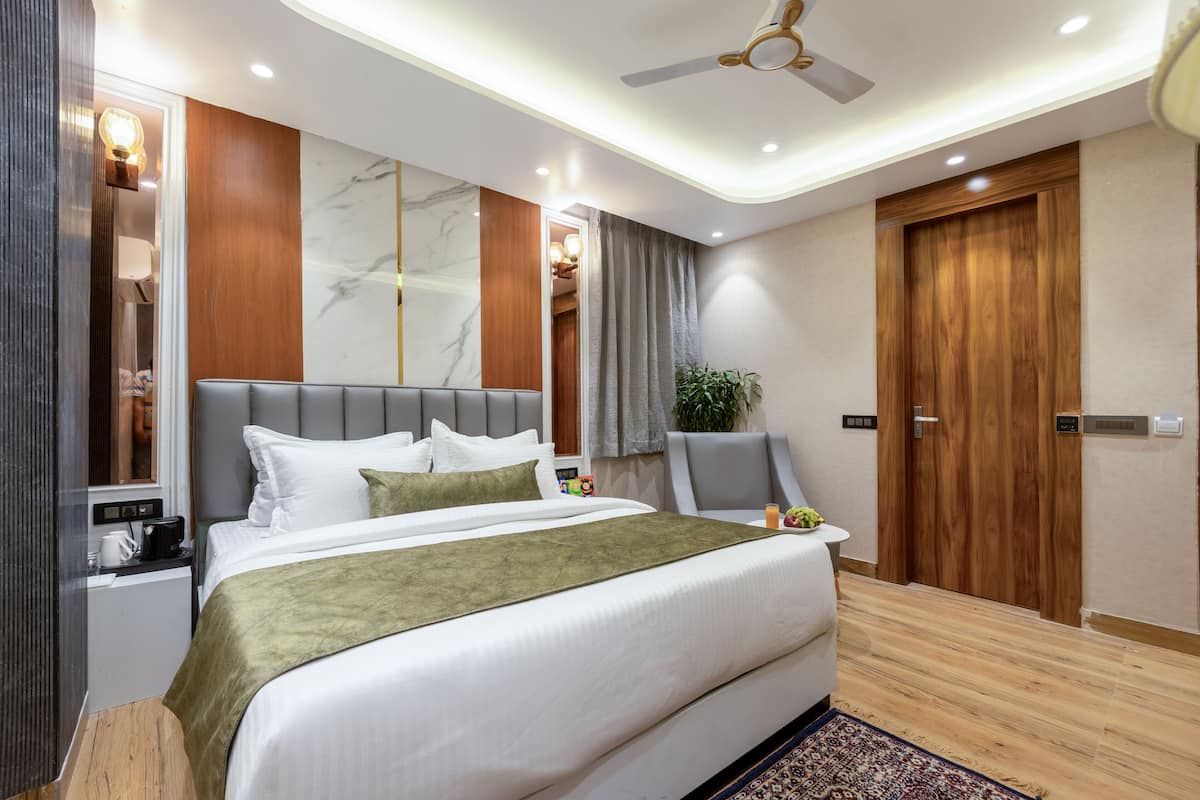 Habitació Deluxe | Roba de llit hipoal·lergògena i cortines opaques