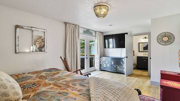 1 bedroom, iron/ironing board, free WiFi, bed sheets