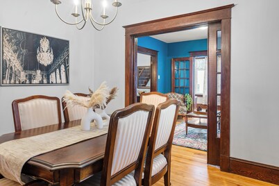Beautiful 3BR Victorian Home Downtown Moncton w/ AC
