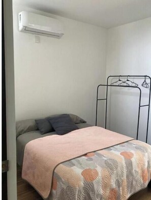 2 habitaciones, wifi y ropa de cama
