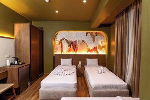 Desk, iron/ironing board, free WiFi - Le Pacha BoutiQue Hotel (Giza)