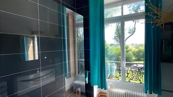 House | Bathroom | Bathtub, hair dryer