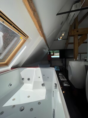 House | Bathroom | Bathtub, hair dryer