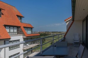 Apartment | Balcony