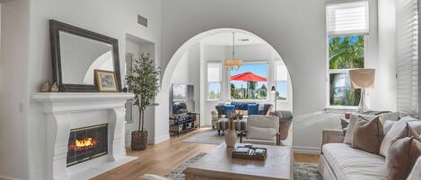 Smart TV, fireplace, stereo