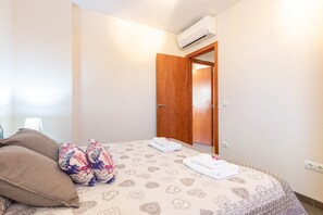 Apartment | 2 bedrooms, iron/ironing board