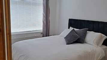 2 bedrooms, iron/ironing board, WiFi, bed sheets