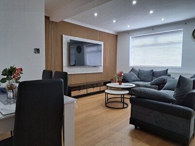 Grand Apartments Stretford