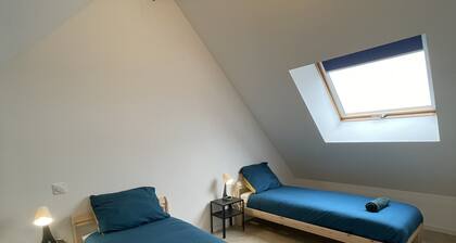 Duplex in the Heart of Sarthe, Sleeps 6