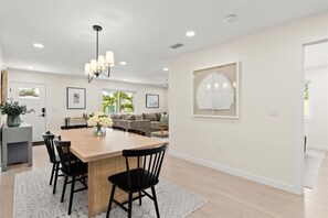 Dining - Walk to Beach-Private Heated Pool-3BR New Smyrna Beach Home (New Smyrna Beach)